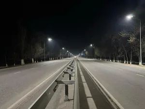 На трассе аэропорт «Манас» — Бишкек устанавливают освещение