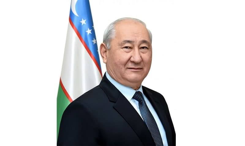 Сенатор Худайбергенов получил орден за вклад в развитие Приаралья