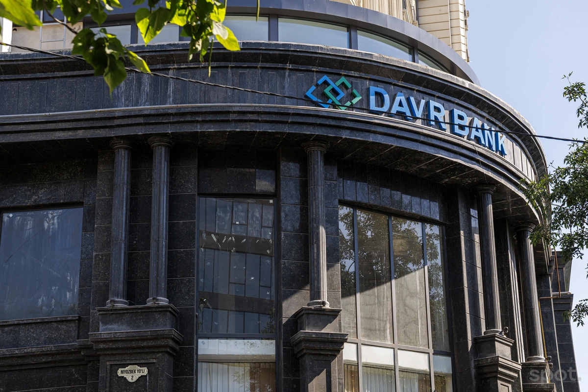 Фондовая биржа возвращает акции Davr Bank в котировальный лист