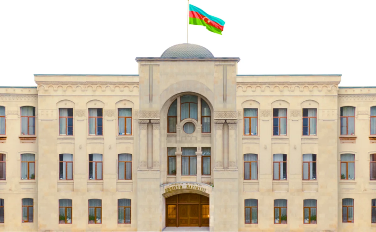В Баку выясняют обстоятельства инцидента с телом умершего младенца в частной клинике