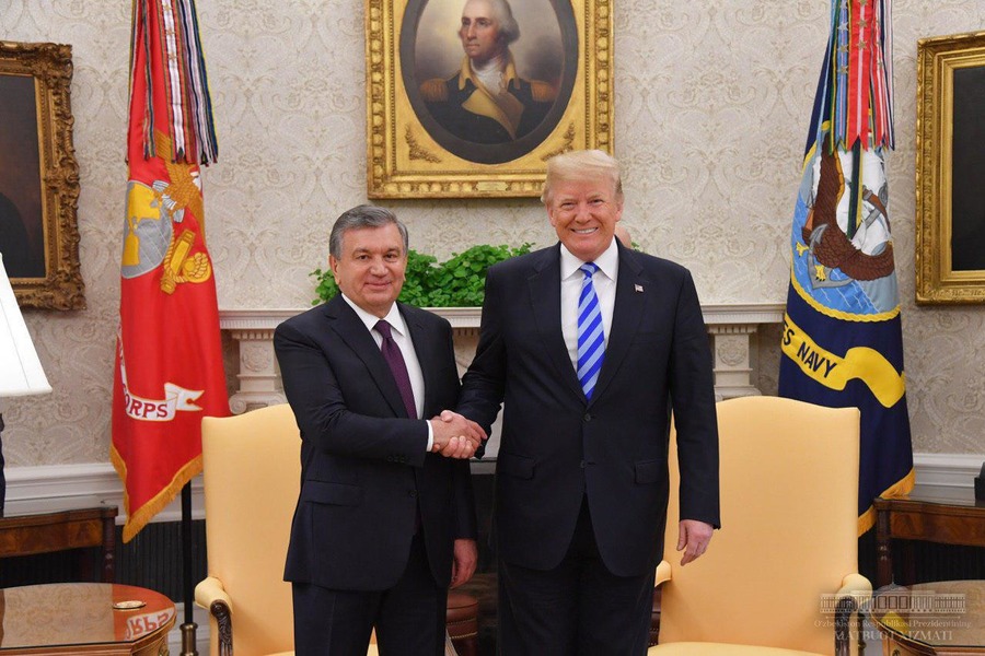 Шавкат Мирзиёев поздравил Дональда Трампа с днем рождения и позвал в Узбекистан