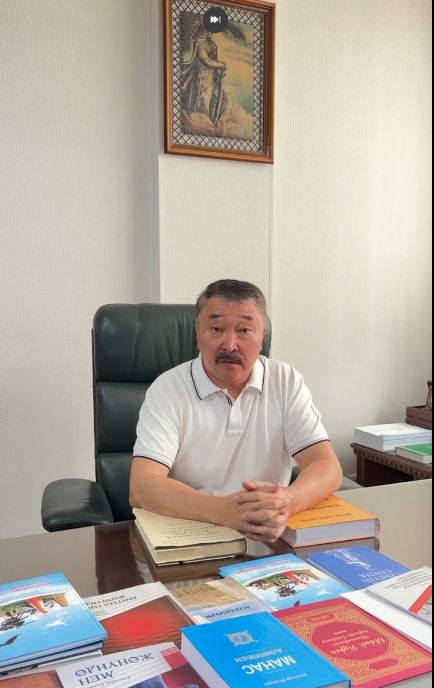 Экс-депутат Карганбек Самаков выпустил книгу «Манас и Хатто»