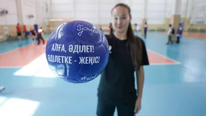 Известные казахстанцы поддержали партию “Әділет“перед выборами в Курултай