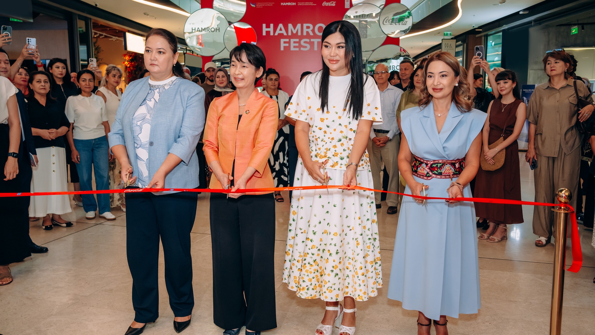 HAMROH FEST собрал предпринимательниц из регионов и вручил гранты The Coca-Cola Foundation