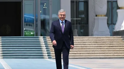 Шавкат Мирзиёев вылетел в Минск