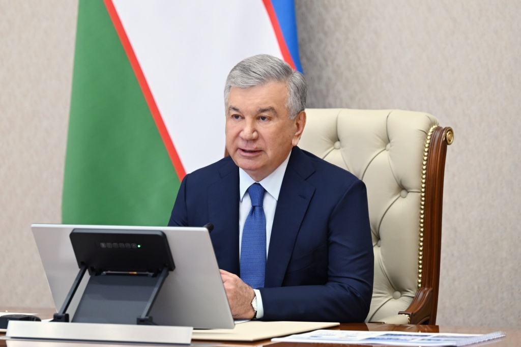 Шавкат Мирзиёев поручил расширить "белорусскую модель" трудоустройства на восемь регионов