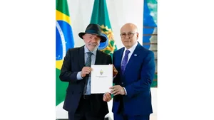 Посол Узбекистана вручил верительные грамоты президенту Бразилии
