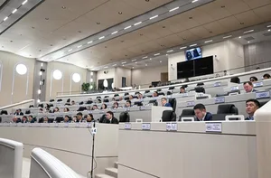 Жогорку Кенеш одобрил во втором и третьем чтениях изменения в конституционный закон о Счетной палате