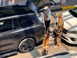 Как проходит досмотр авто показали на КПП «Ак-Жол — автодорожный»