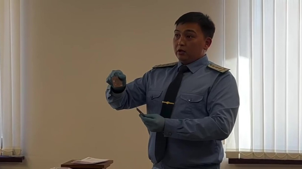 Ключевые вещдоки показали в суде по делу Султана Сарсемалиева