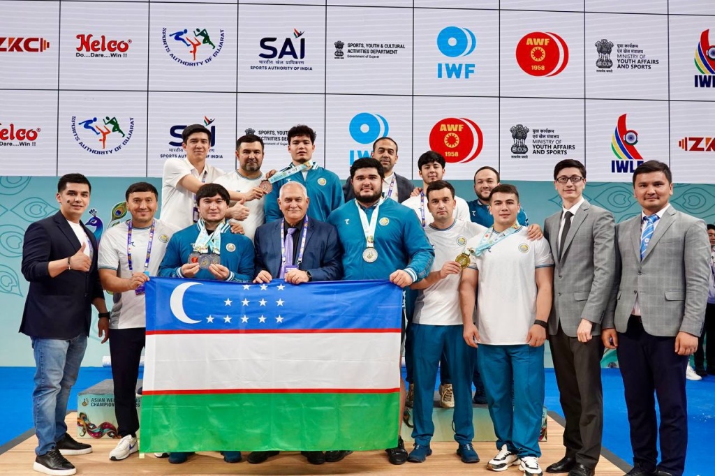 Сборная Узбекистана взяла шесть медалей на чемпионате Азии по тяжелой атлетике