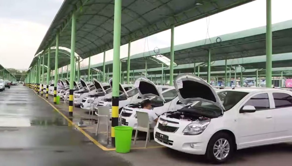 На Сергелийском авторынке задержали 100 перекупщиков