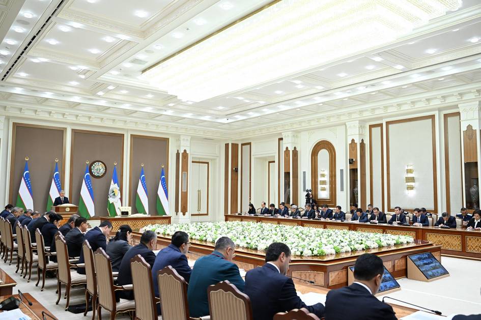 Лишь цифры на бумаге: Президент подверг критике работу министров и хокимов
