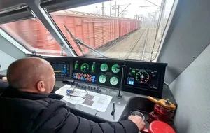 Локомотивы «Узбекистон темир йуллари» оснастили системой безопасности «Борт»
