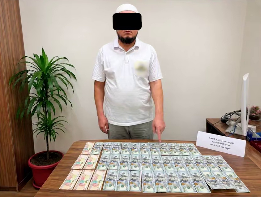 В Ташкенте и Фергане мошенники брали деньги за несуществующие поездки на умру