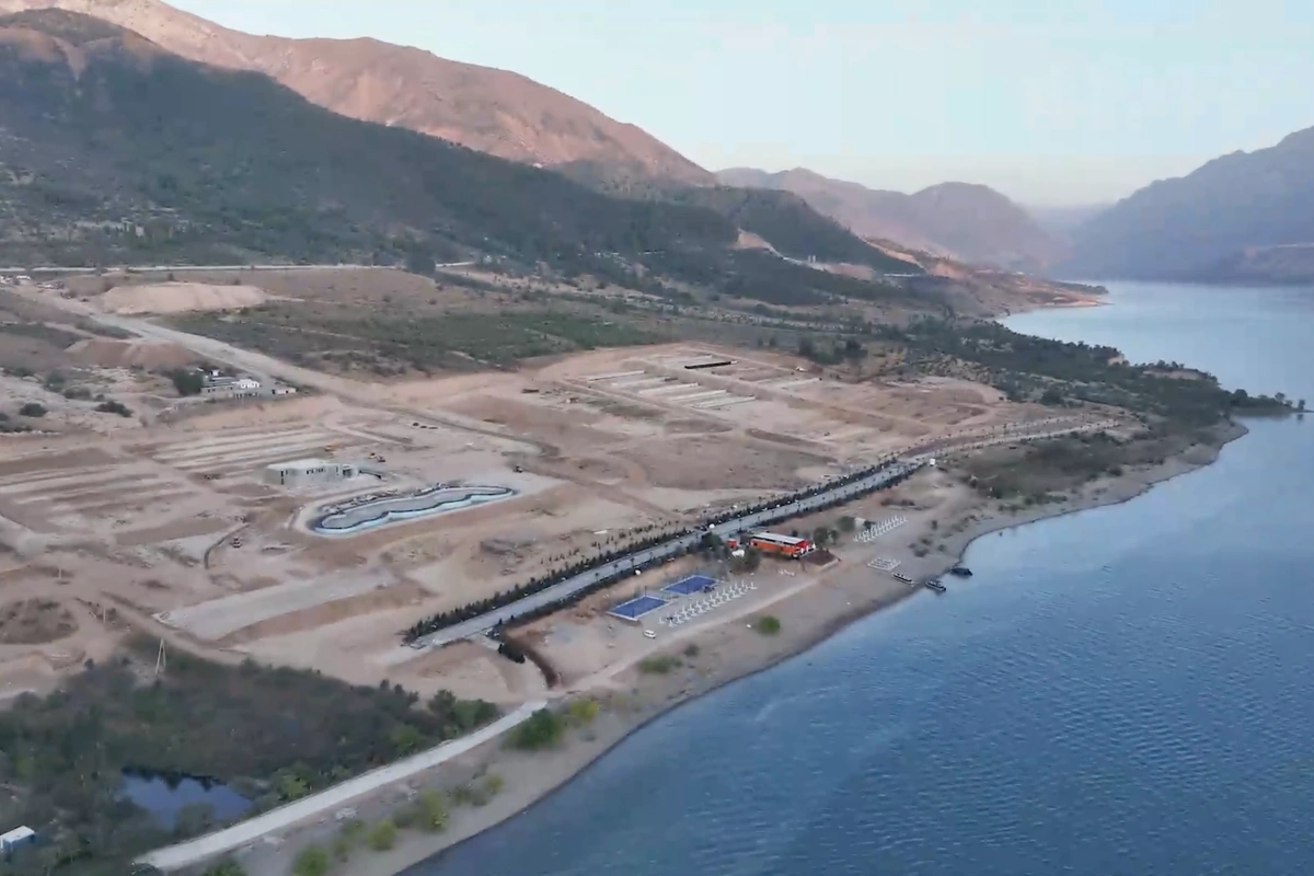 На Чарваке началось строительство курорта Sea Breeze Uzbekistan