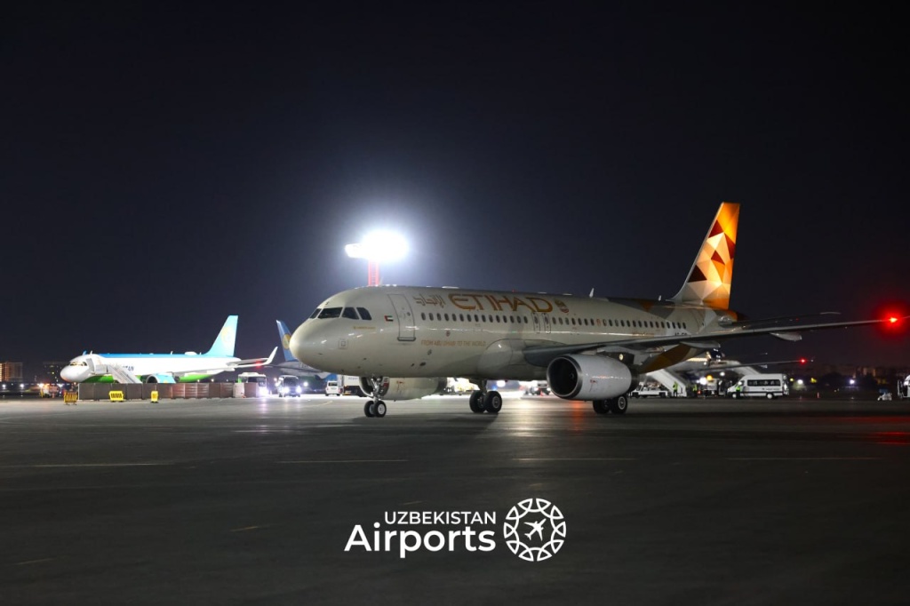 В Ташкент прибыл первый рейс Etihad Airways из Абу-Даби. Видео