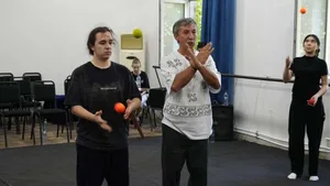 Как прошла актерская мастерская "Сцена возможностей" в Ташкенте — видео