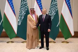 Президент Узбекистана провел встречу с председателем правления компании “ACWA”