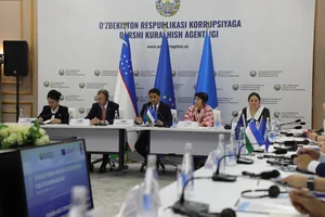 Каждая третья женщина боится рассказать о сексуальном вымогательстве чиновников — исследование в Узбекистане