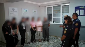 В Андижане семь женщин арестованы на пять суток за массовую драку 09:40 / 03.08.2026 09:40 / 03.08.2026 В Андижане семь женщин арестованы на пять суток за массовую драку