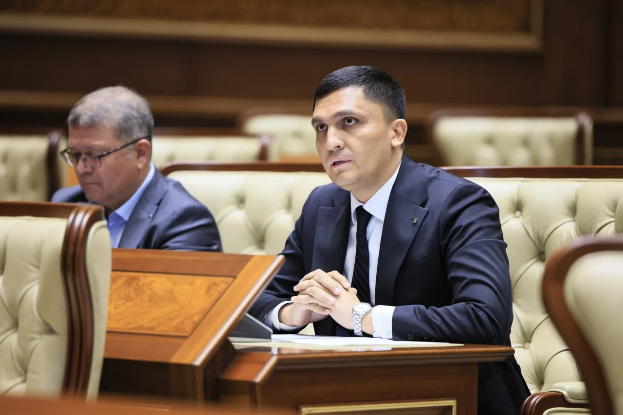 Сенат одобрил закон о новых требованиях к рекламе финансовых услуг