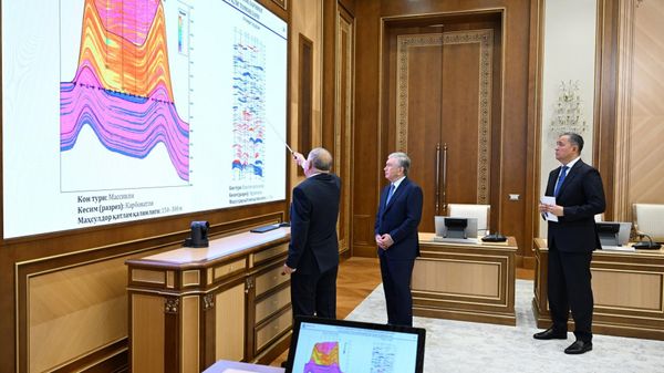 Президент Узбекистана ознакомился с состоянием дел в нефтегазовой отрасли