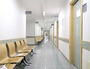 Центры семейной медицины в Бишкеке обязали работать шесть дней в неделю