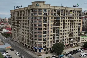 Мэр Бишкека рассказал, почему жители новых домов годами не могут получить техпаспорта