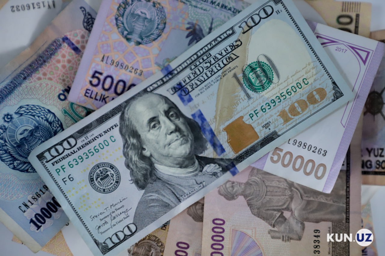 С 9 августа банки продают до 500 долларов без паспорта 13:31 / 10.08.2026 13:31 / 10.08.2026 С 9 августа банки продают до 500 долларов без паспорта