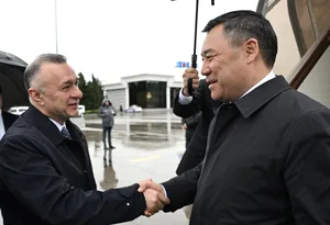 Президент Кыргызстана прибыл с визитом в Азербайджан
