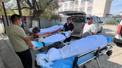 Тела трех узбекистанцев, погибших в ДТП в Казахстане, доставили на родину