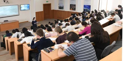 В отдельных вузах Узбекистана на одного преподавателя приходится более 200 студентов