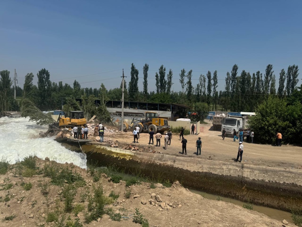 В Узбекистане построят пять селевых водохранилищ