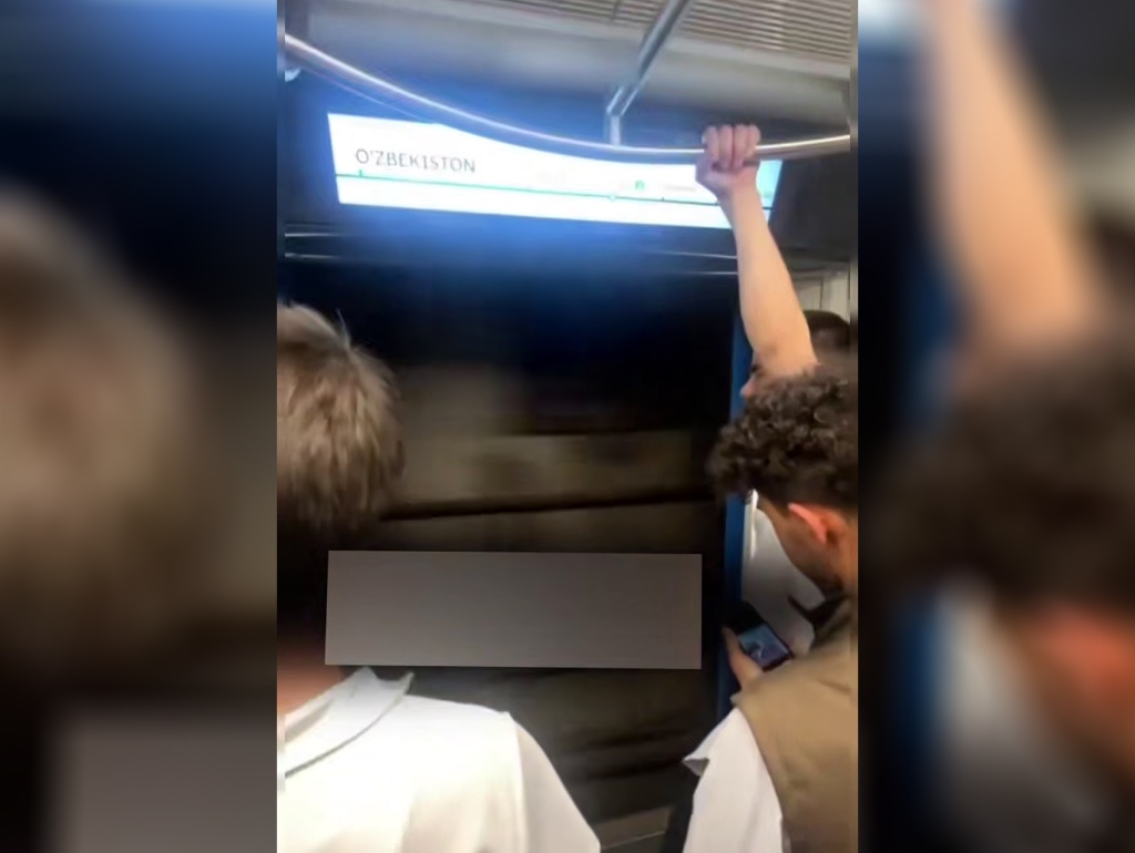 Поезд, проехавший с открытой дверью в ташкентском метро, сняли с линии и отправили в депо. Видео