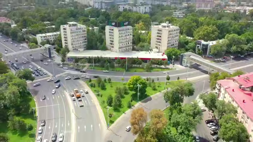 На перекрестке Актепа в Ташкенте открыли левые повороты — путь сократился на 600 метров. Видео