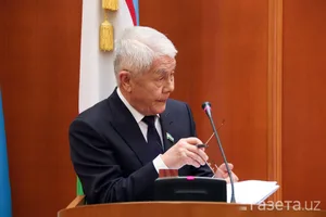 Президент наградил Валерия Тяна медалью «Шухрат»