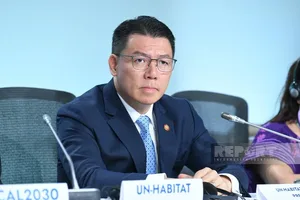 Нга Кор Минг выступил на азербайджанском языке на открытии WUF13
