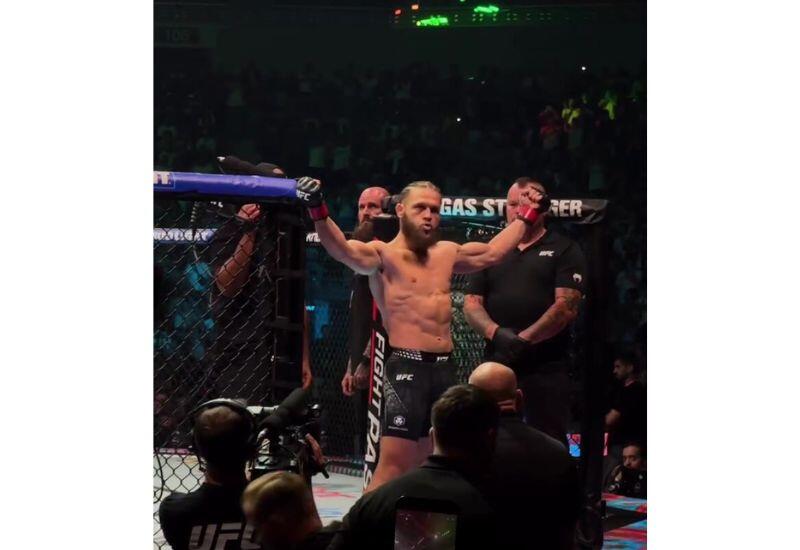 narmin_kazymzade побывала на UFC в Баку