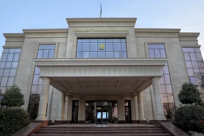 В Ташкенте предлагают сдвинуть начало рабочего дня хокимиятов на 8:00