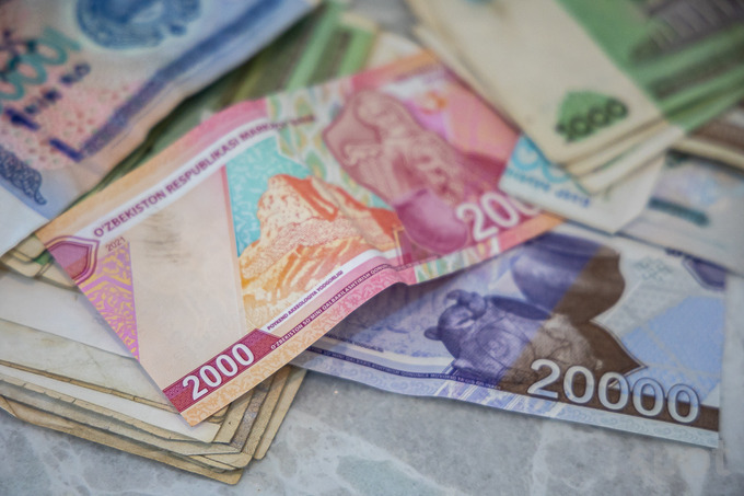 Средняя зарплата в Узбекистане превысила 7 млн сумов, в Ташкенте — 12 млн сумов