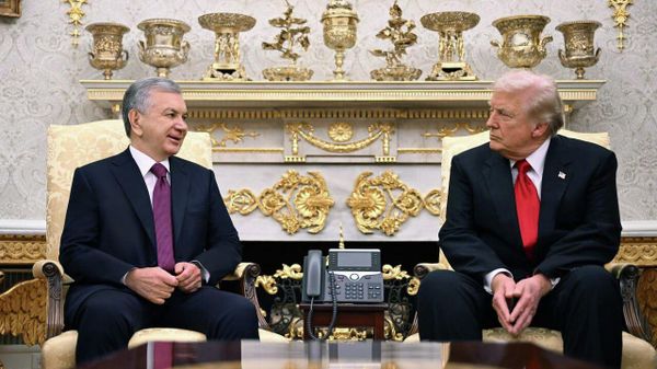 Мирзиёев и Трамп обсудили по телефону стратегическое партнерство Узбекистана и США