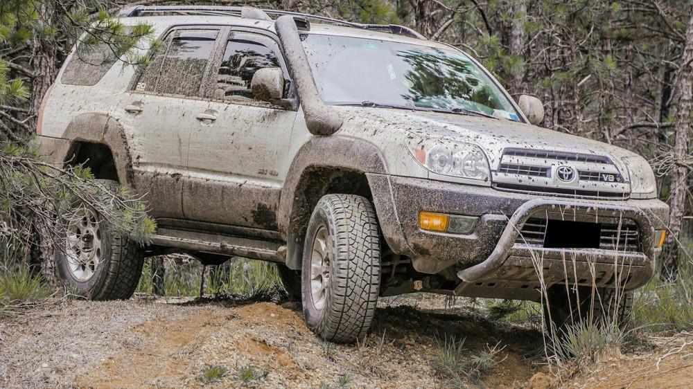 Даже Land Cruiser завидует - чем Toyota 4Runner 4 поколения покоряет казахстанцев