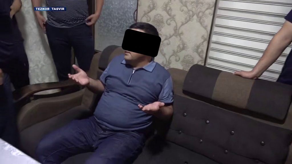 В Наманганской области следователь и адвокат задержаны при получении взятки в 40 тысяч долларов
