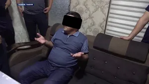В Наманганской области следователь и адвокат задержаны при получении взятки в 40 тысяч долларов