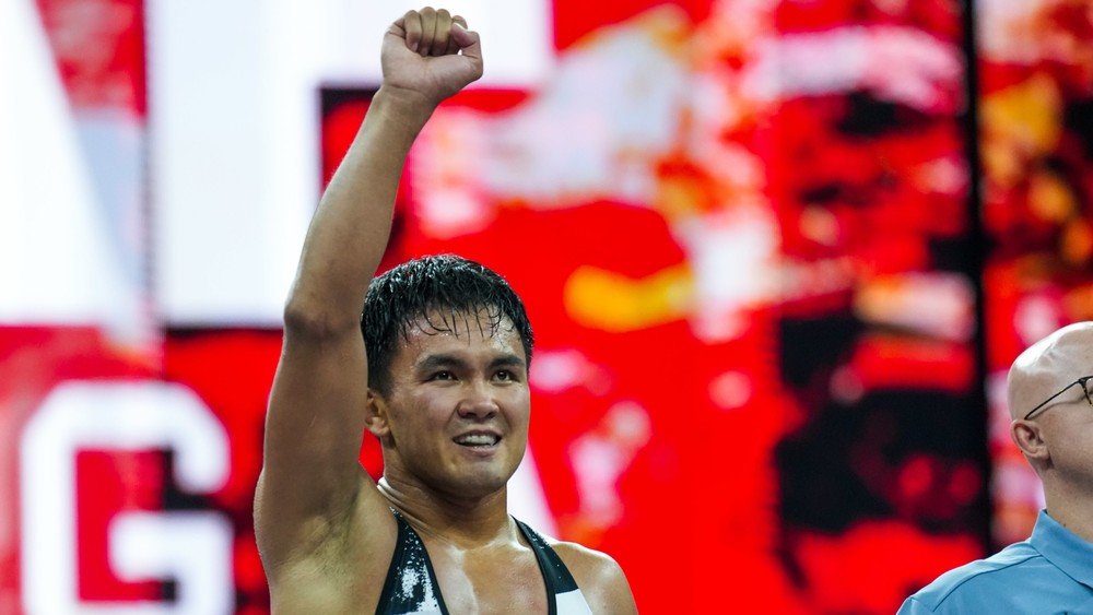 Борец Эрназар Акматалиев хочет провести схватку с чемпионом UFC Генри Сехудо