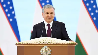 Шавкат Мирзиёев поздравил железнодорожников Узбекистана с профессиональным праздником