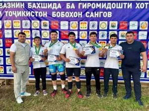 Наши тяжелоатлеты успешно выступили на турнире в Таджикистане