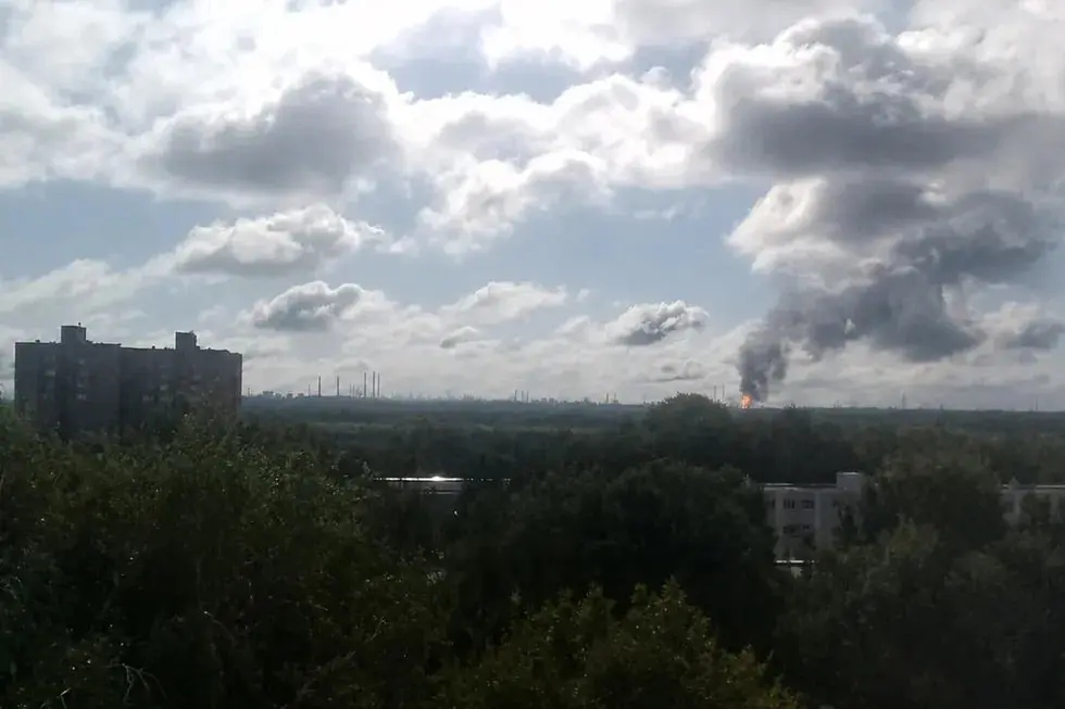 В результате атаки украинских дронов в Татарстане погибли 7 граждан Узбекистана 16:26 / 10.08.2026 16:26 / 10.08.2026 В результате атаки украинских дронов в Татарстане погибли 7 граждан Узбекистана