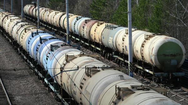 Таджикистан ищет альтернативные пути импорта нефтепродуктов